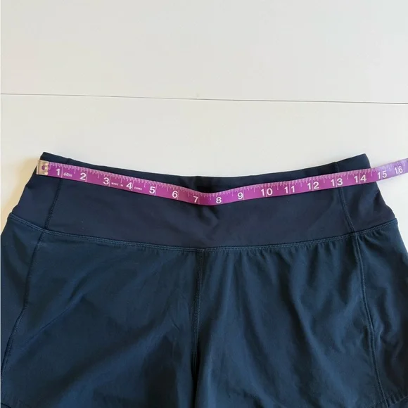 Lululemon Speed Up Mid-Rise Short - Picture 4 of 10